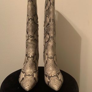 👢Sam Edelman Snakeskin Knee Boot